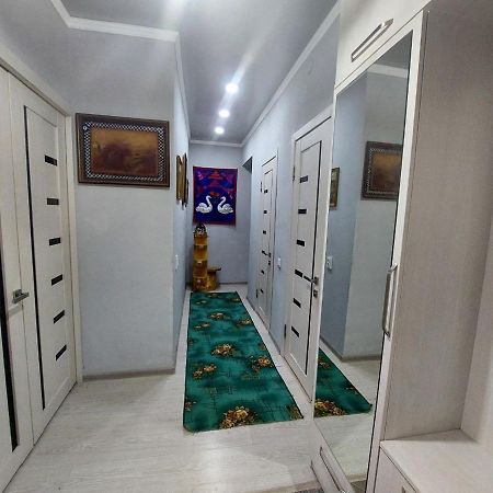 Downtown Homestay Bishkek Exterior photo