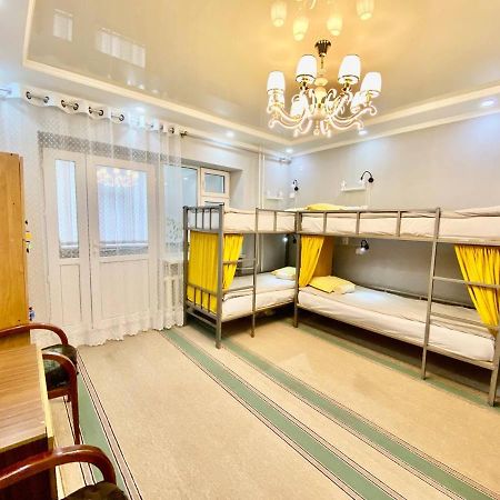 Downtown Homestay Bishkek Exterior photo