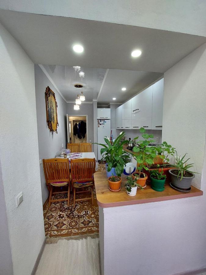 Downtown Homestay Bishkek Exterior photo
